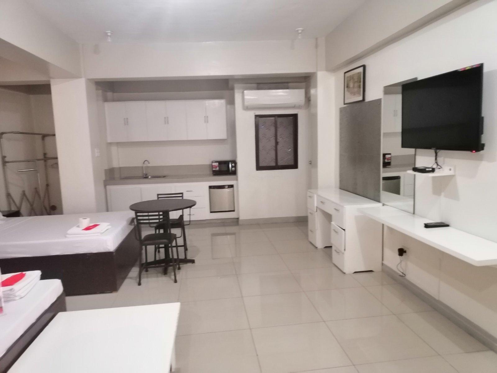 Hotel Reddoorz Near Pasay Taft Esterno foto