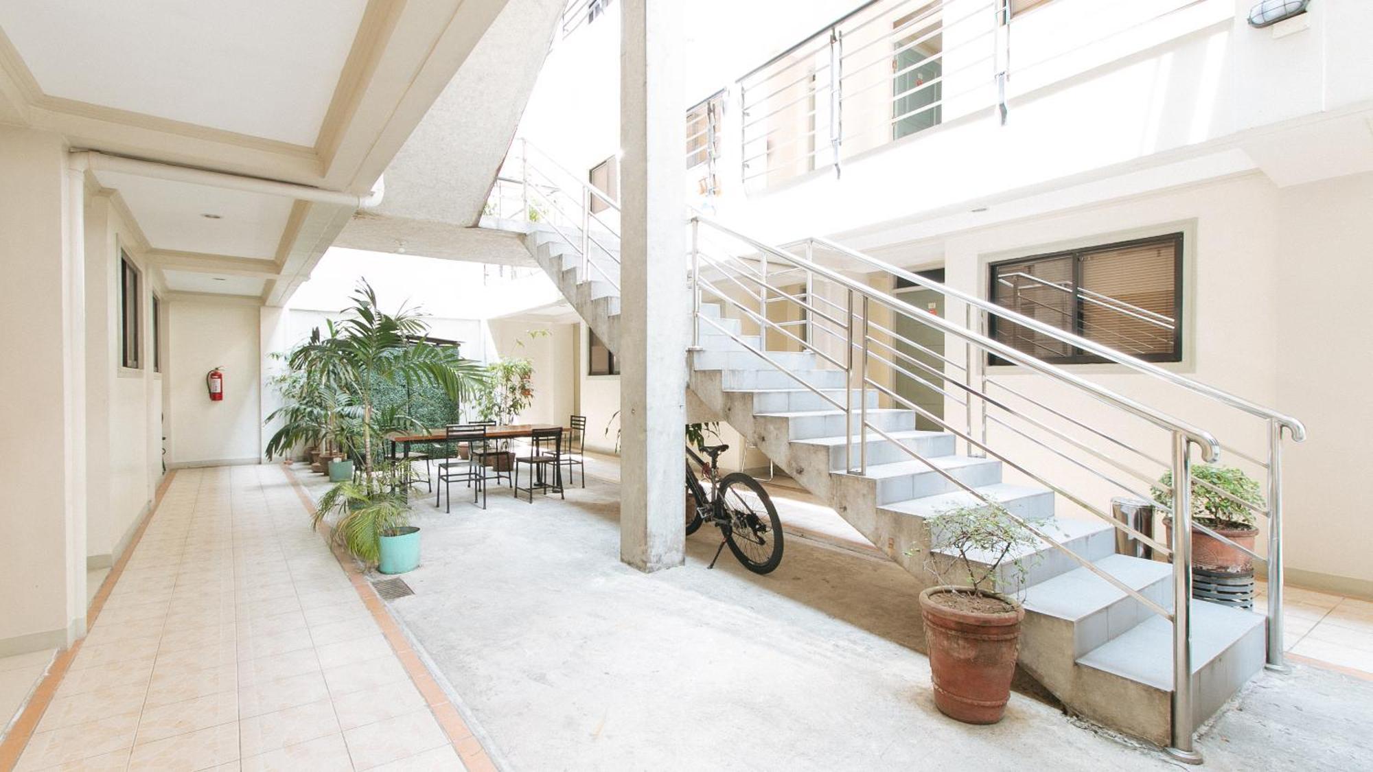 Hotel Reddoorz Near Pasay Taft Esterno foto